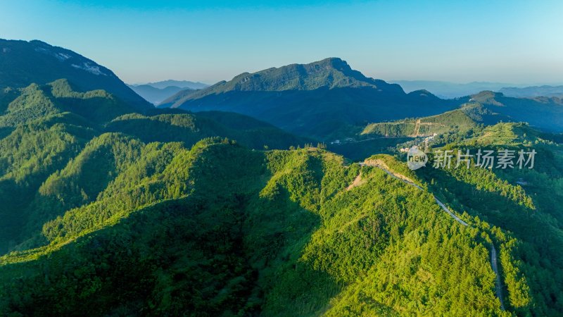 重庆酉阳：破晓时分的壮丽山河