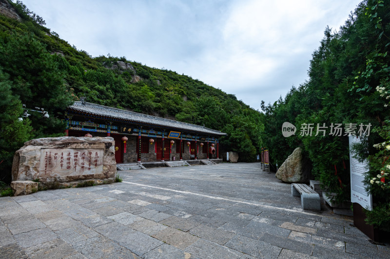 山西太原蒙山大佛自然山水景观