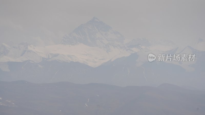 珠穆朗玛峰