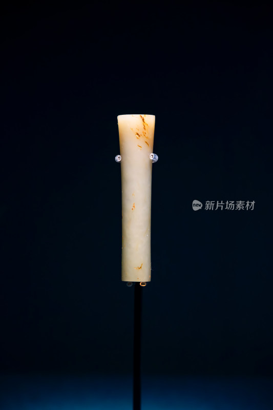 商代遗玉-束腰圆柱状玉管