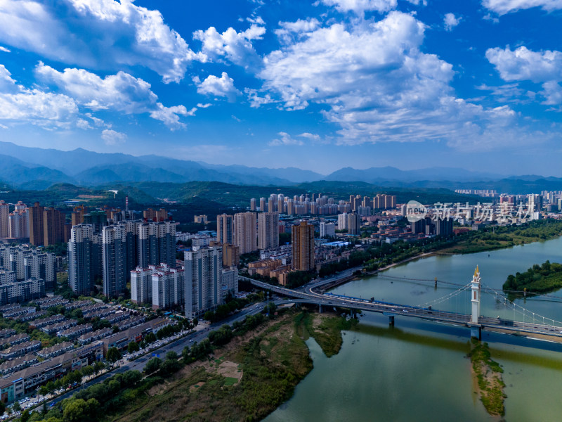 陕西宝鸡城市风光航拍图