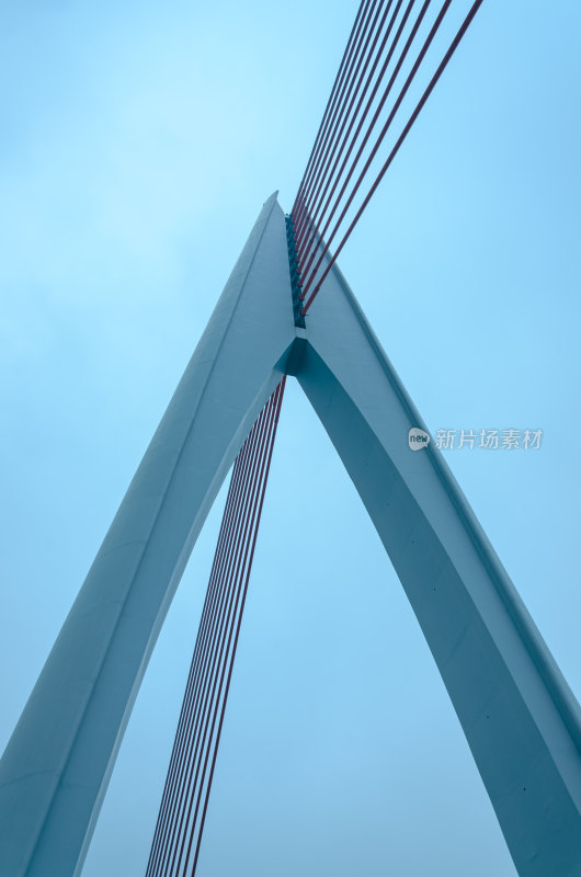 重庆千厮门嘉陵江大桥现代建筑