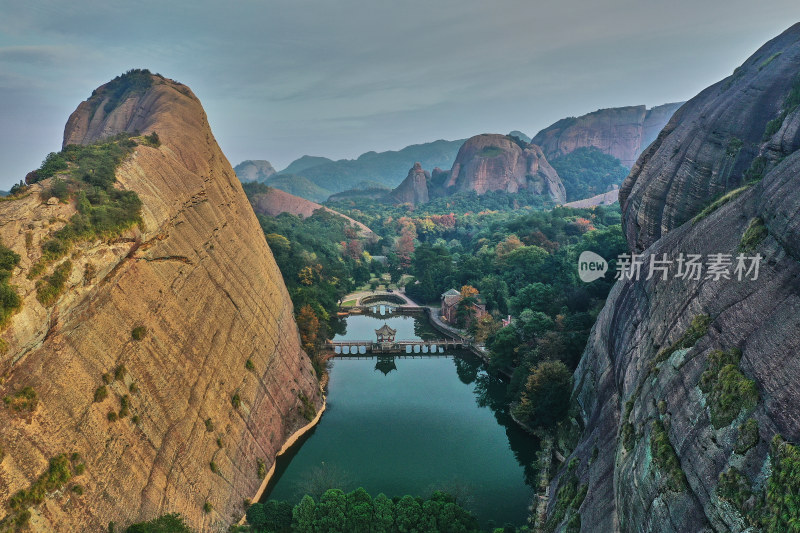 江西弋阳龟峰景区