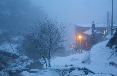 雪后的山村