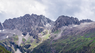 四川阿坝理县理小路自驾游沿途高山雪山