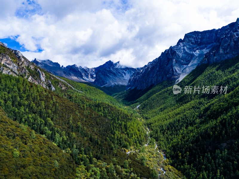 四川稻城亚丁旅游区美丽风光