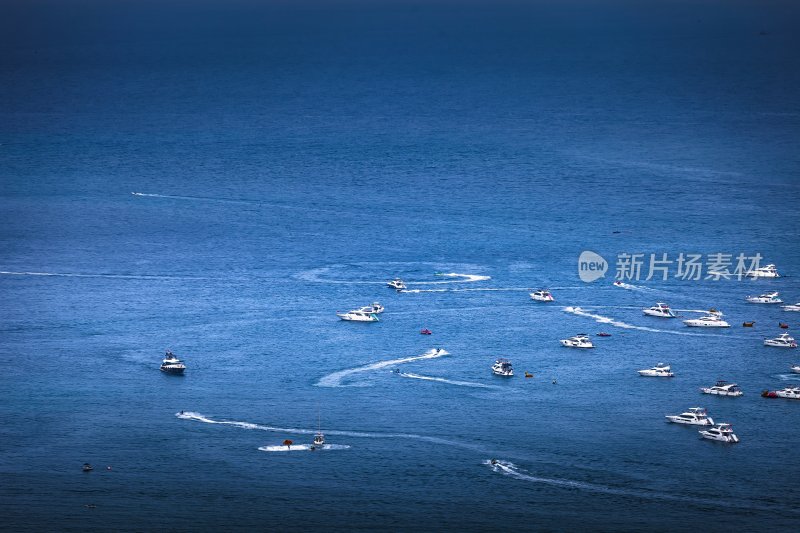 海南三亚鹿回头风景区俯瞰三亚湾、凤凰岛