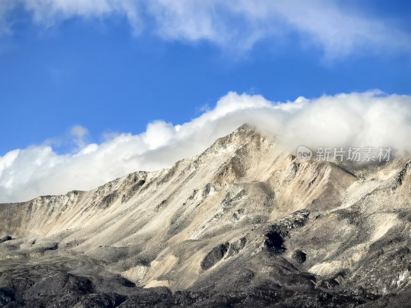 川西山脉云