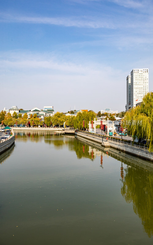 济宁老运河古运河城市河流景观城市建筑倒影