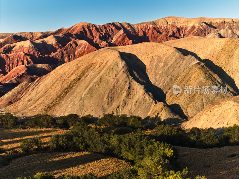 阜康红山丹霞地貌