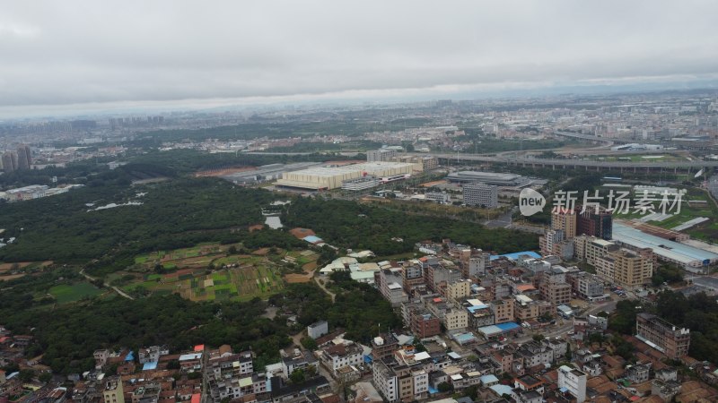 航拍广东省东莞市常平镇城市风光