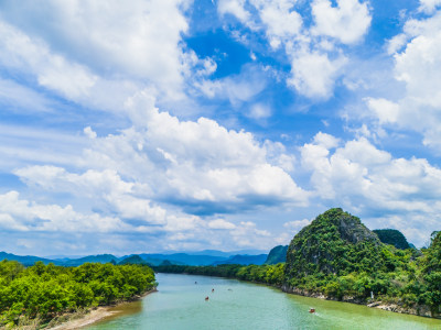 桂林夏季漓江风景区