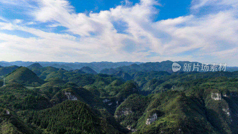 连绵起伏山川风景