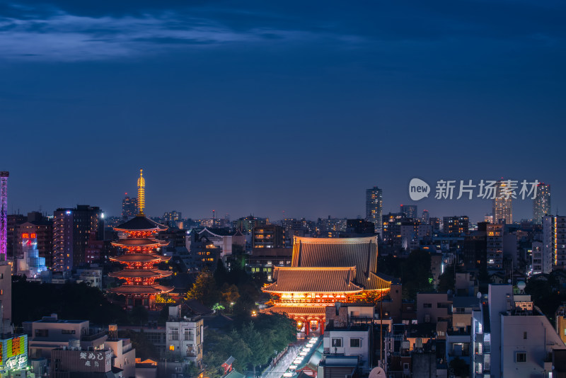 日本东京浅草寺五重塔雷门夜景风光