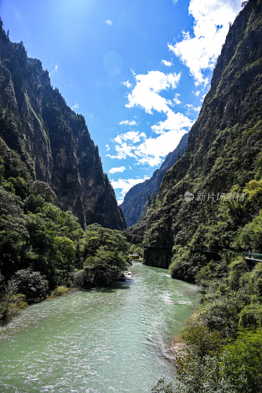 巴拉格宗大峡谷