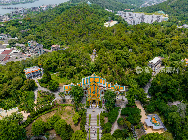 航拍夏季白天广东潮州开元寺泰佛殿风光