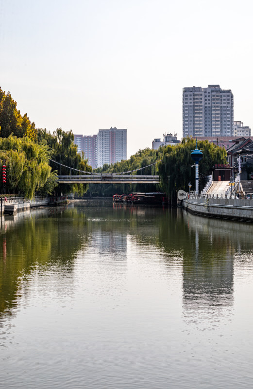 济宁老运河古运河城市河流景观城市建筑倒影