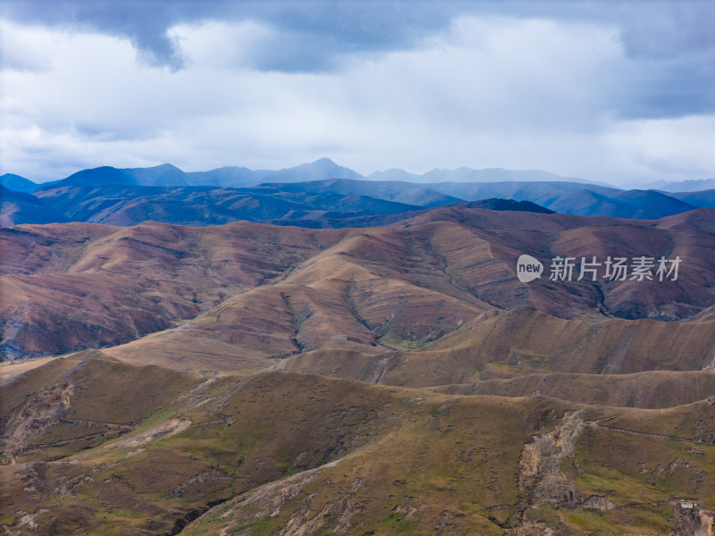 川西理塘格聂自然风景