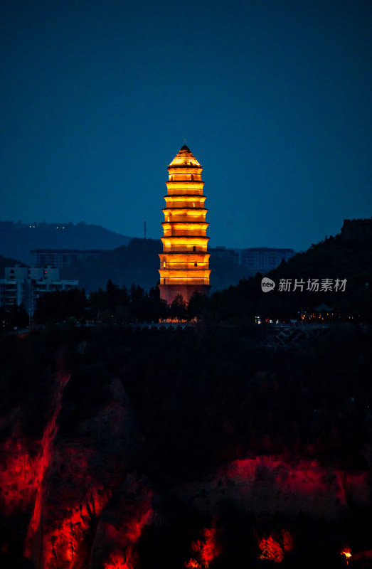 陕西延安宝塔山宝塔岭山寺塔夜景