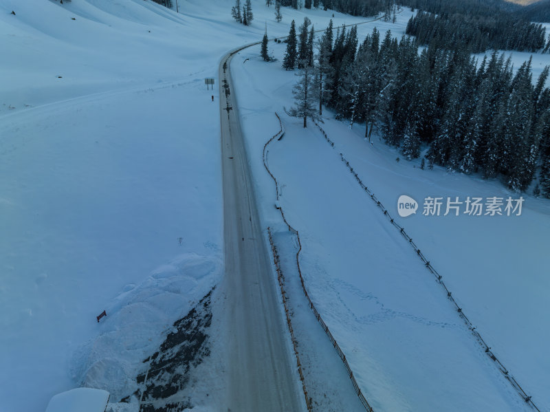 新疆北疆阿勒泰喀纳斯冬季雪景童话世界航拍