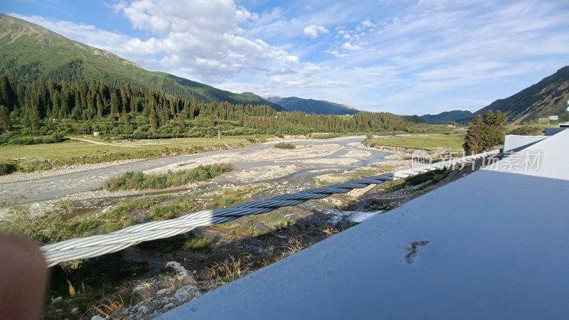 山间河谷森林自然风光