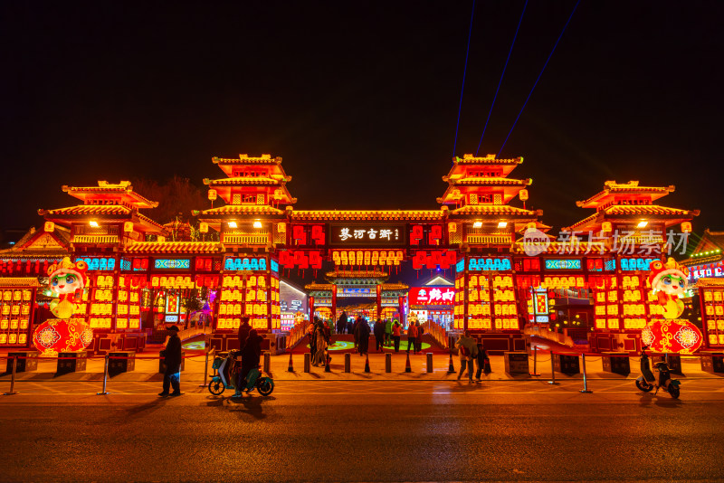 曲阜蓼河古街古建街区夜景航拍