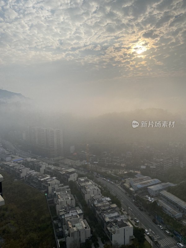 广西梧州明珠塔日出和云海