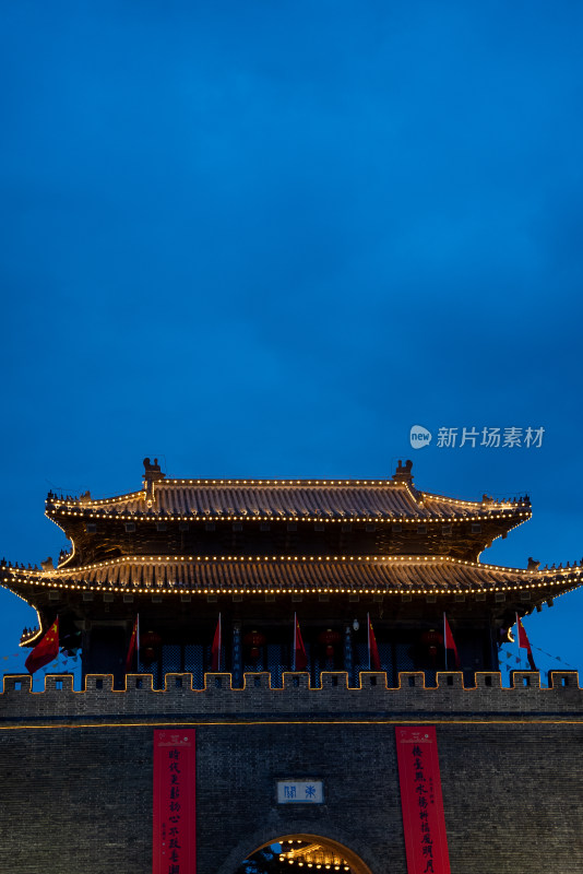 古城楼夜景灯火辉煌尽显历史韵味