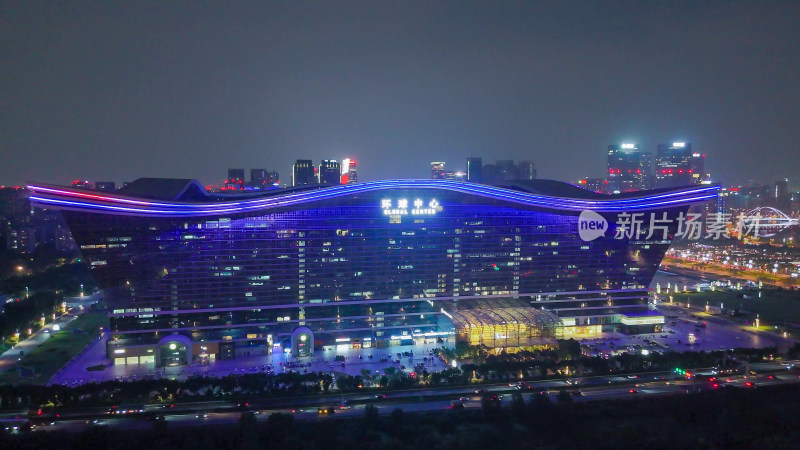 航拍四川成都环球中心夜景