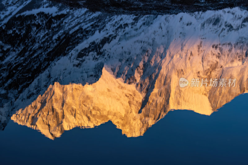 西藏日喀则珠峰东坡嘎玛沟喜马拉雅山脉雪山