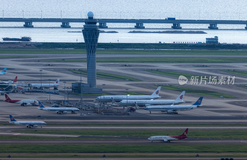深圳机场航站楼、深圳机场起飞飞机