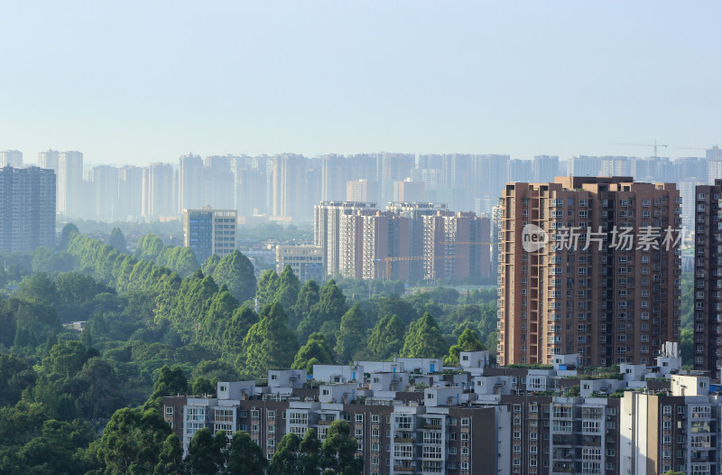 晨光中的成都市温江区建筑风光