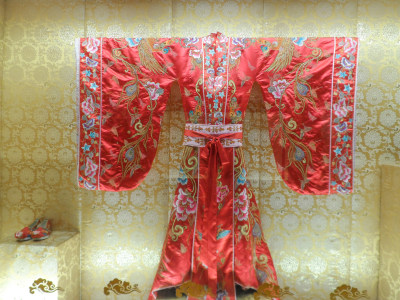中国传统服饰凤袍