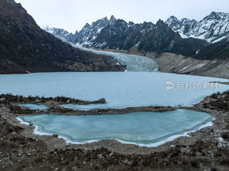 西藏那曲地区布加雪山冰川冰湖高空航拍