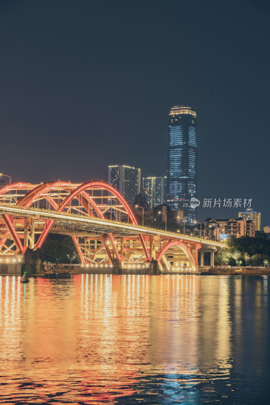 柳州文惠桥和地王大厦夜景