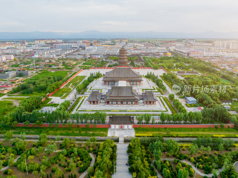 山西省朔州市辽代应县木塔夏季航拍风光