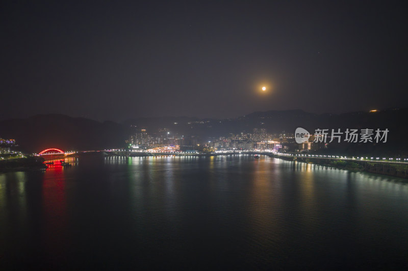 重庆市巫山县江东新城夜景与明月