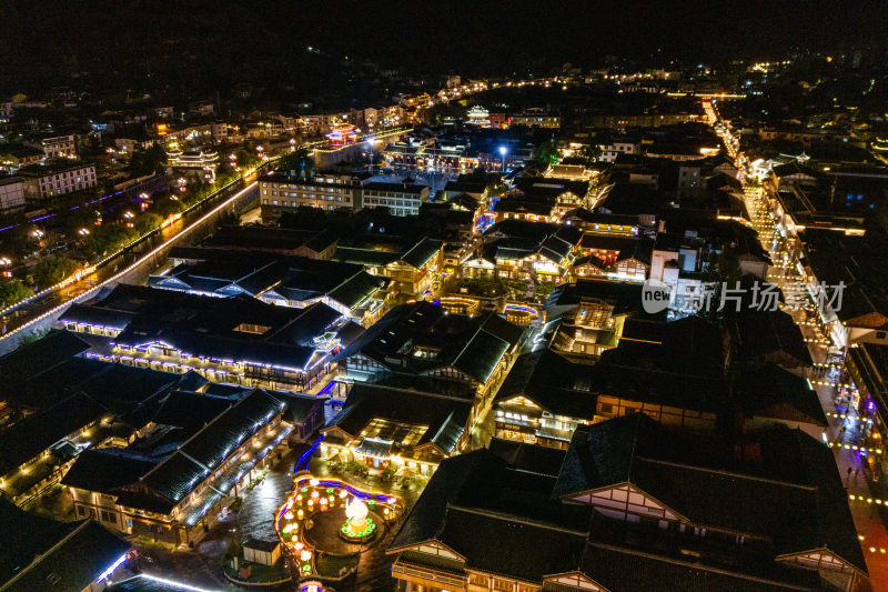 阿坝州松潘古城夜景航拍