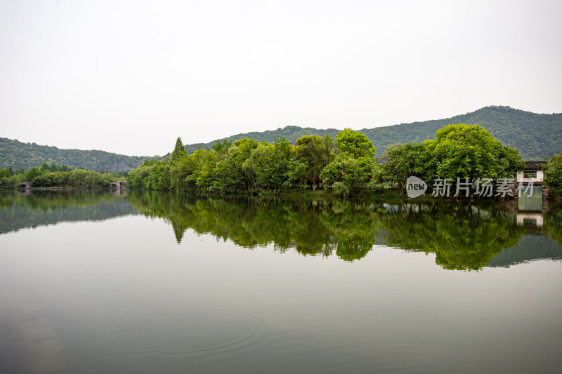 杭州湘湖风景区自然山水倒影景观