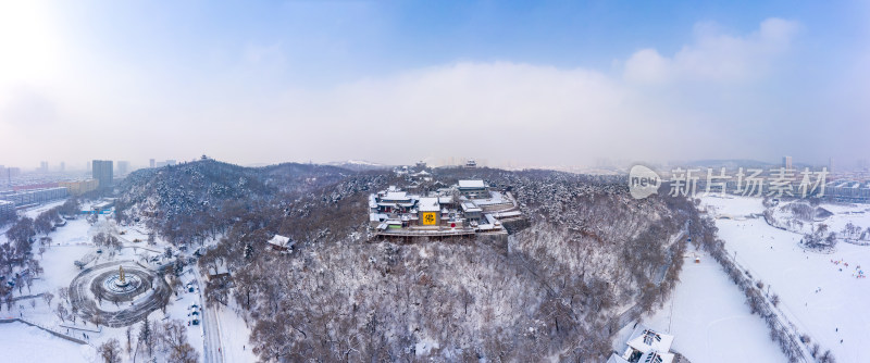 寺庙雪景