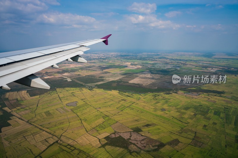 机翼下的风景