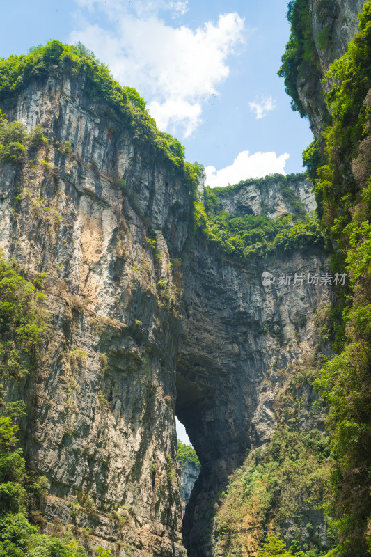 重庆武隆后坪乡天坑群景观