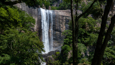 洛阳白云山山川河流山谷悬崖瀑布岩石溪水