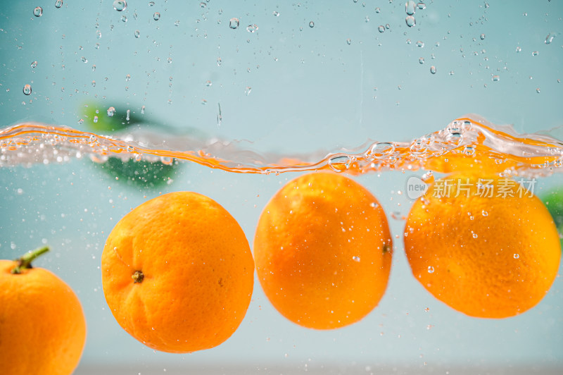 沃柑入水瞬间特写