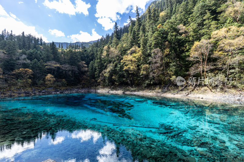 九寨沟五彩池