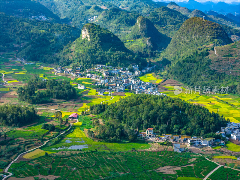 绿色能源风能发电喀斯特地貌