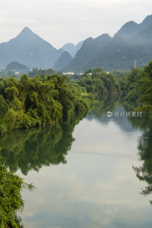 阳朔遇龙河风光