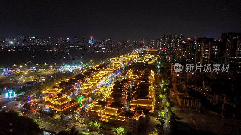 四川眉山东坡水街璀璨夜景灯光航拍图