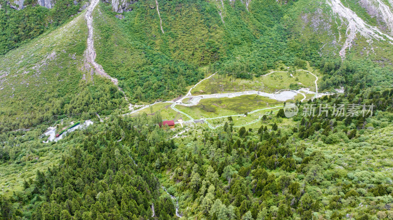 四川阿坝理县毕棚沟景区燕子岩高山草甸