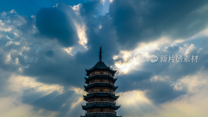 苏州报恩寺北寺塔清晨朝霞日出